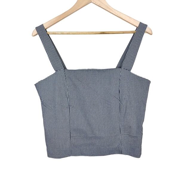 NWT Cupcakes and Cashmere Gingham Crop Top Size Medium - Picture 1 of 5